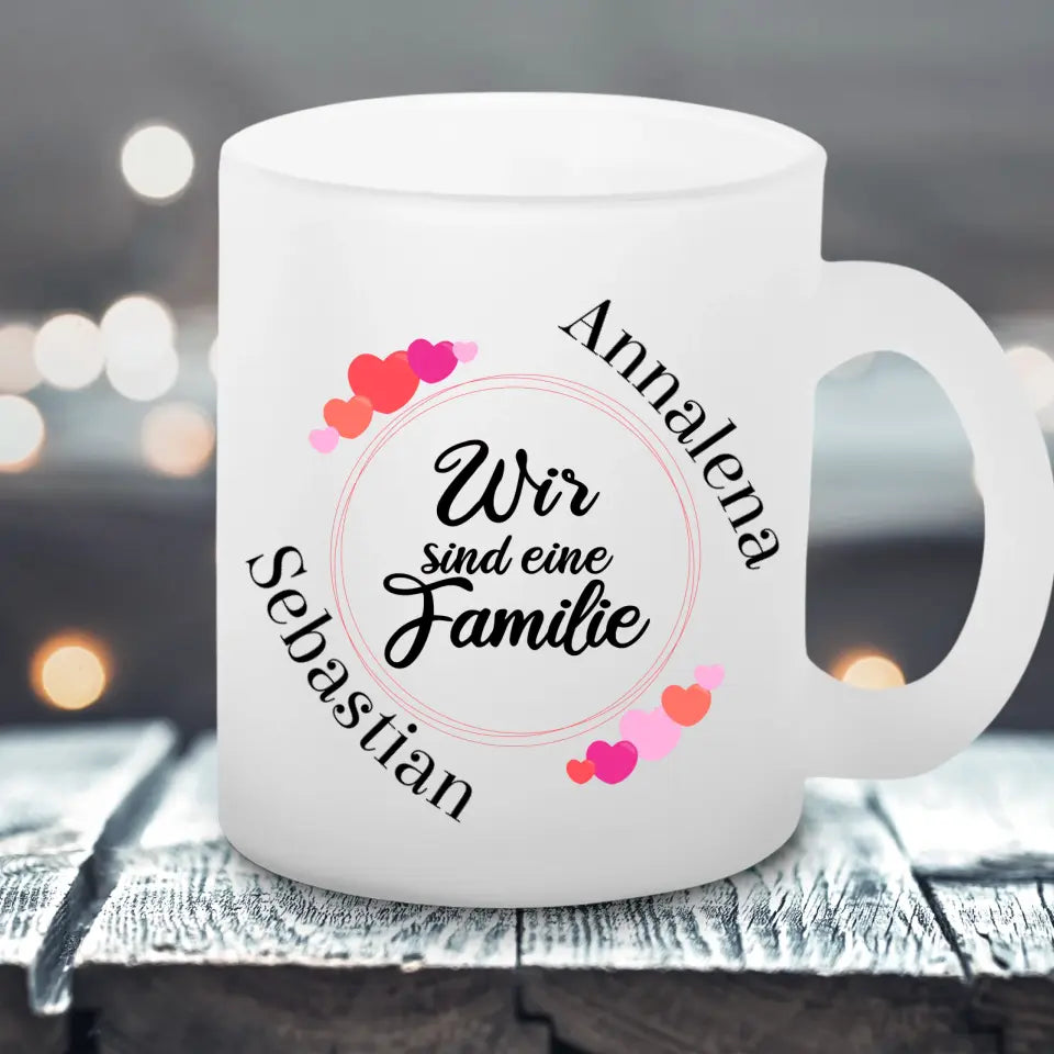 Eine Familie - satinierte Tasse