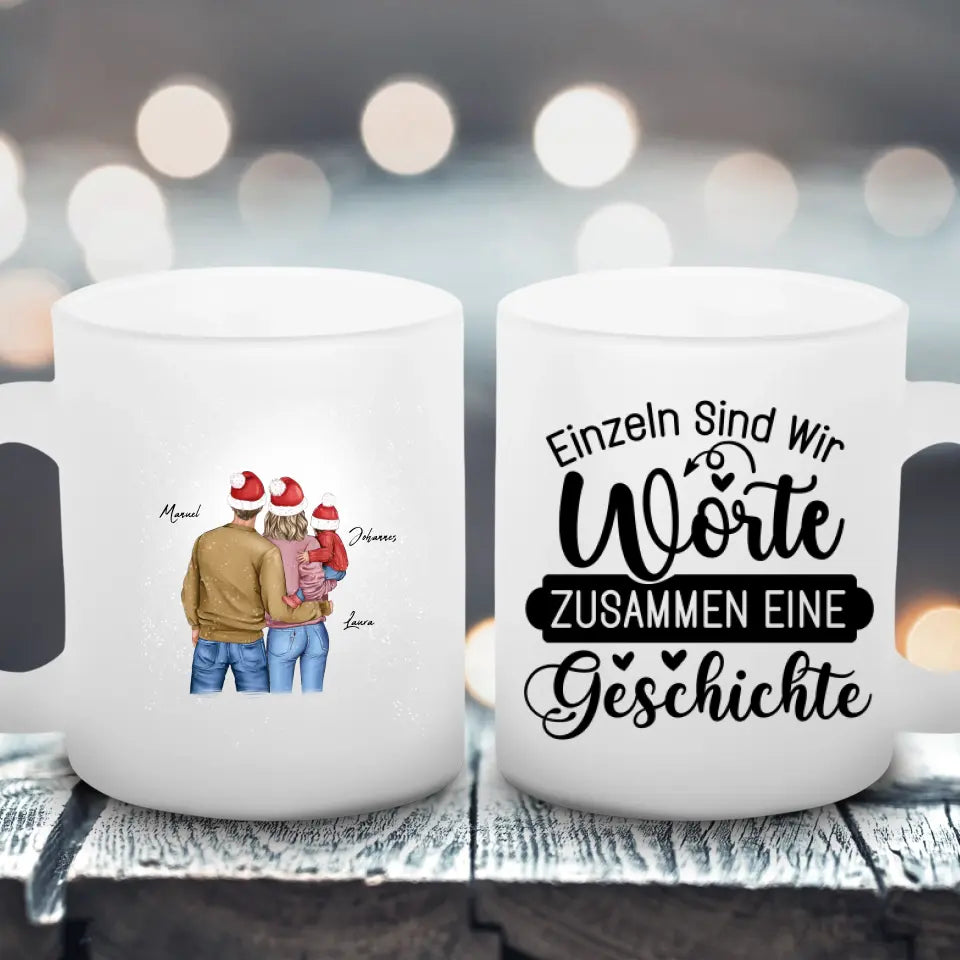 Familie im Winter - Satinierte Tasse